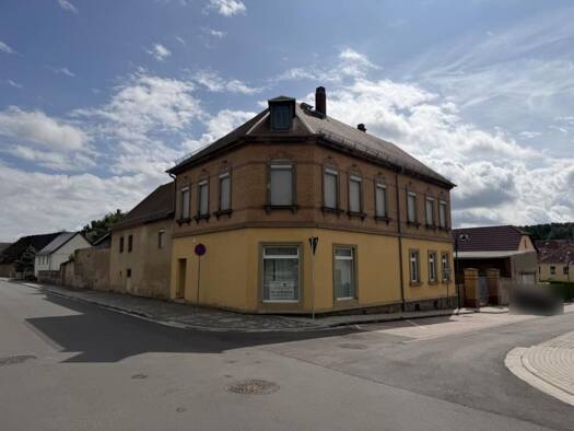 Mehrfamilienhaus zum Kauf 60.000 € 9 Zimmer 210 m² 1.490 m² Grundstück Borna Liebschützberg 04758