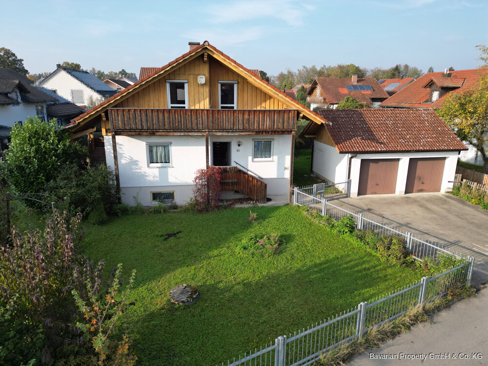 Einfamilienhaus zum Kauf 349.000 € 4 Zimmer 119,3 m²<br/>Wohnfläche 738 m²<br/>Grundstück Plattling Plattling 94447