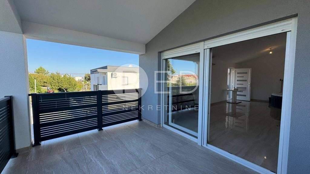 Wohnung zum Kauf 215.000 € 3 Zimmer 64 m² 1. Geschoss Vir Vir