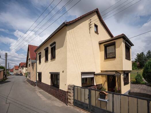 Einfamilienhaus zum Kauf 220.000 € 6 Zimmer 131,6 m² 1.057 m² Grundstück Serba 07616