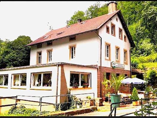 Gastronomie/Hotel zum Kauf 330.000 € 270 m² Gastrofläche 5.037 m² Grundstück Edenkoben 67480