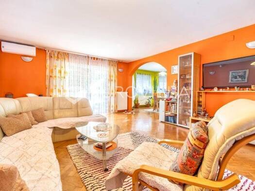 Haus zum Kauf 795.000 € 4 Zimmer 460 m² Centar Velika Gorica