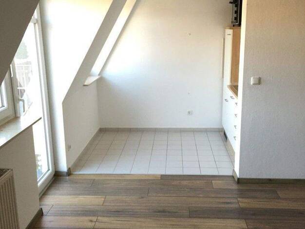 Wohnung zur Miete 335 € 1 Zimmer 30,7 m² 3. Geschoss frei ab 01.01.2026 18.-März-Str. 21 Gotha 99867