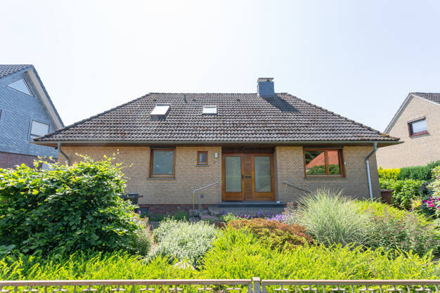 Einfamilienhaus zum Kauf 340.000 € 6 Zimmer 148 m² 743 m² Grundstück Seckenhausen Stuhr 28816
