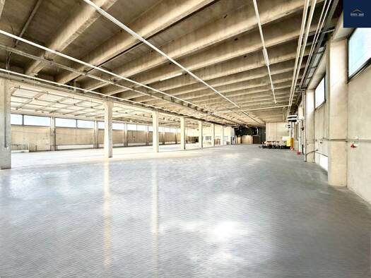 Lagerhalle zur Miete 8 € 1.500 m² Lagerfläche teilbar ab 50 m² Hirschlanden Ditzingen 71254