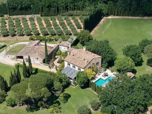 Haus zum Kauf 11.900.000 € 700 m² 120.305 m² Grundstück Cotignac 83570