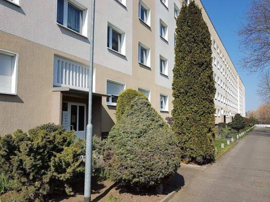 Wohnung zur Miete 349 € 3 Zimmer 56,8 m² 3. Geschoss Bernhard-Kellermann-Str. 23 Leipziger Str. Magdeburg 39120