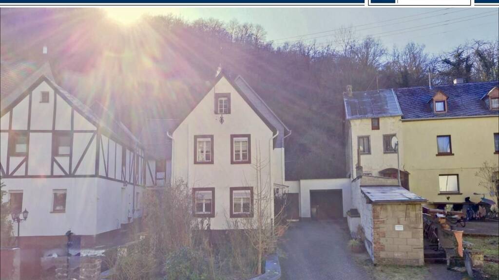 Einfamilienhaus zum Kauf 149.000 € 8 Zimmer 184 m² 627 m² Grundstück Oberfell 56332