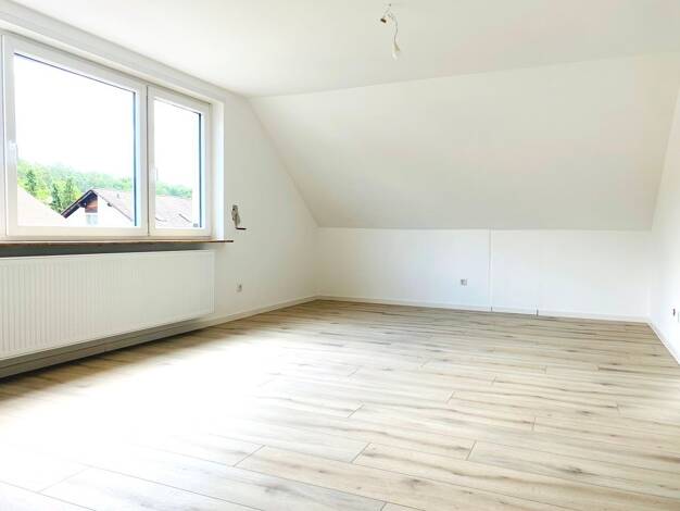 Wohnung zur Miete 500 € 1 Zimmer 35 m² Dachgeschoss, 2. Geschoss Erlenbach Erlenbach 63906