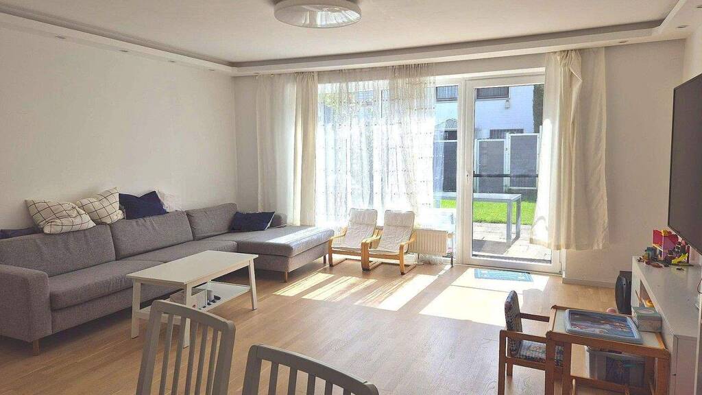 Reihenmittelhaus zur Miete 1.920 € 4,5 Zimmer 114 m² 160 m² Grundstück frei ab 15.04.2026 Hans-Scharoun-Weg 7c Harksheide Norderstedt 22844