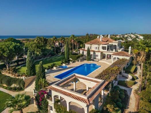 Gastronomie/Hotel zum Kauf 16.000.000 € 8.020 m² Grundstück Almancil 8135