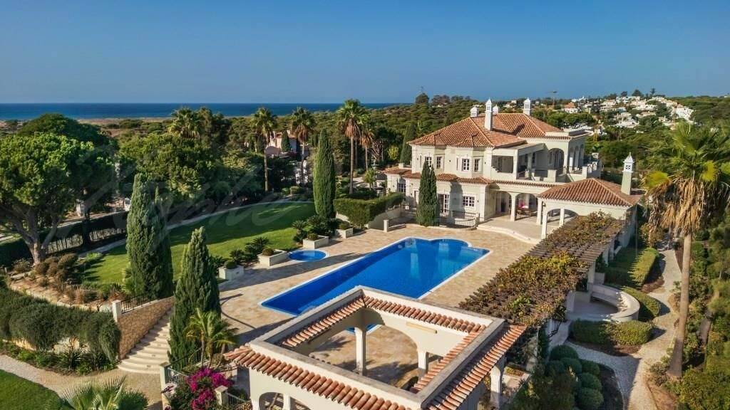 Gastronomie/Hotel zum Kauf 16.000.000 € 8.020 m² Grundstück Almancil 8135