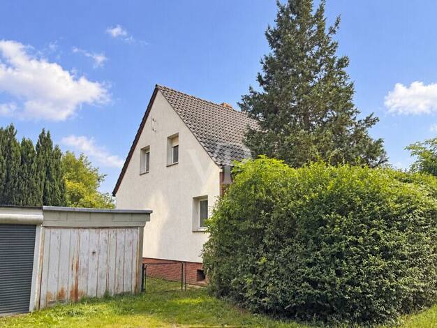 Doppelhaushälfte zum Kauf 115.000 € 4 Zimmer 78,4 m² 507 m² Grundstück Finsterwalde Finsterwalde 03238