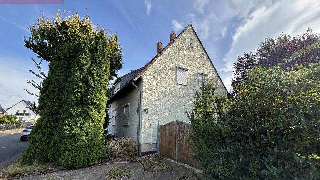 Einfamilienhaus zum Kauf 255.000 € 6 Zimmer 92,2 m² 902 m² Grundstück Altenhagen Hagenburg 31558