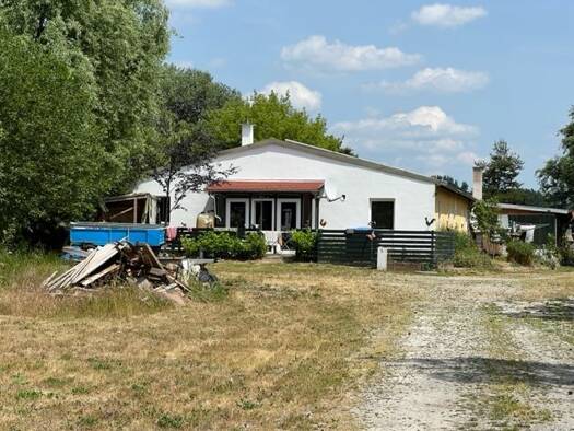 Haus zum Kauf provisionsfrei 110.000 € 10 Zimmer 3.926 m² Grundstück Lohmühlenweg 22 Stadtilm 99326
