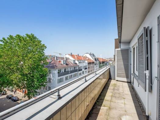 Wohnung zur Miete 640 € 3 Zimmer 20 m² Geschoss 3/3 frei ab 16.08.2025 Mitte Stuttgart 70182
