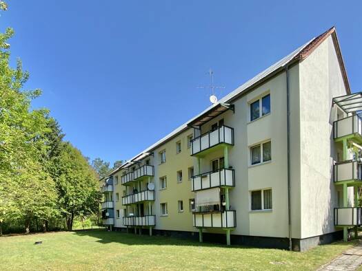 Wohnung zum Kauf provisionsfrei 96.200 € 3 Zimmer 61,7 m² 1. Geschoss Rauen 15518