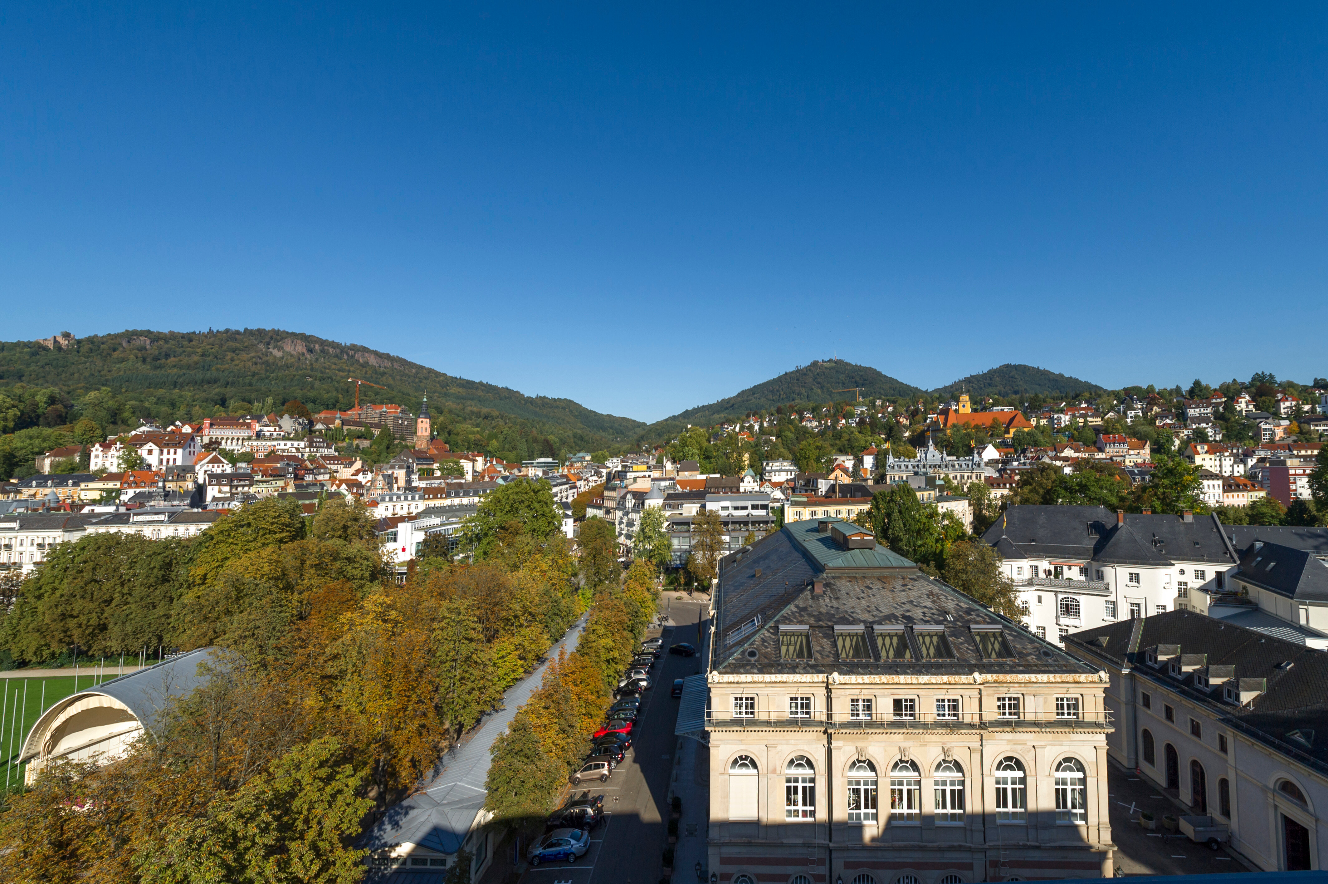 Mehrfamilienhaus zum Kauf provisionsfrei 20 Zimmer 702 m²<br/>Wohnfläche 265 m²<br/>Grundstück Baden-Baden - Kernstadt Baden-Baden 76530