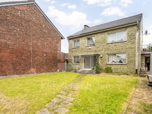 Einfamilienhaus zum Kauf 317.000 € 6 Zimmer 189,4 m² 1.390 m² Grundstück Baal Hückelhoven 41836