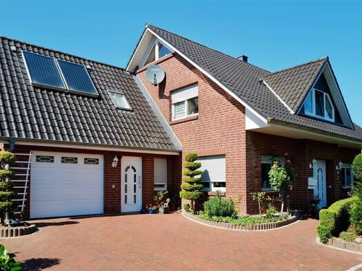 Einfamilienhaus zum Kauf provisionsfrei 520.000 € 7 Zimmer 240 m² 870 m² Grundstück Warstade Hemmoor 21745