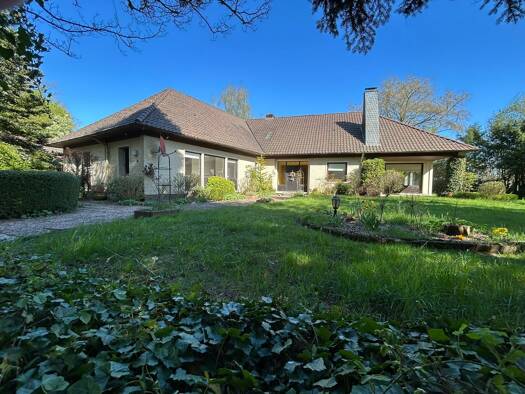 Bungalow zum Kauf 300.000 € 5 Zimmer 180 m² 5.335 m² Grundstück Leerhafe Wittmund 26409
