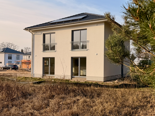 Einfamilienhaus zum Kauf - Erstbezug provisionsfrei 739.000 € 5 Zimmer 148 m² 552 m² Grundstück Storkower Straße 19l Königs Wusterhausen 15711