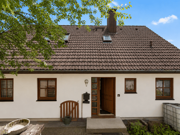 Mehrfamilienhaus zum Kauf 255.000 € 8 Zimmer 254 m² 904 m² Grundstück frei ab sofort Leienbach Bergneustadt 51702