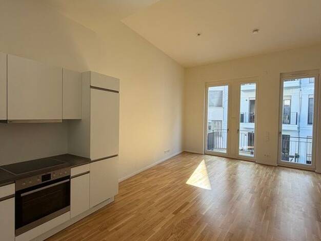 Wohnung zur Miete 1.287 € 3 Zimmer 90,3 m² 2. Geschoss frei ab 05.08.2026 Landhausstraße Innere Altstadt Ortsamtsbereich Altstadt 01067