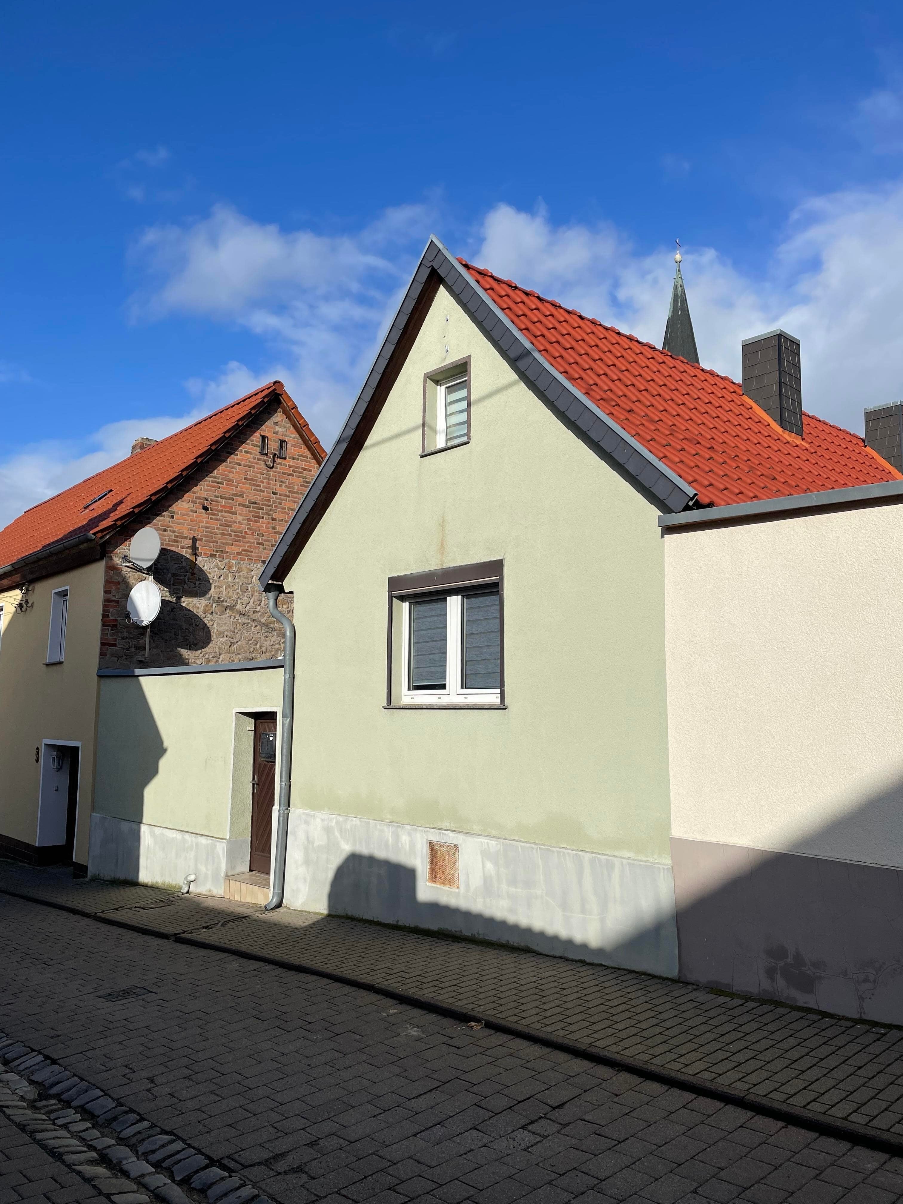 Einfamilienhaus zum Kauf 36.000 € 4 Zimmer 80 m²<br/>Wohnfläche 279 m²<br/>Grundstück Schackstedt Aschersleben 06449