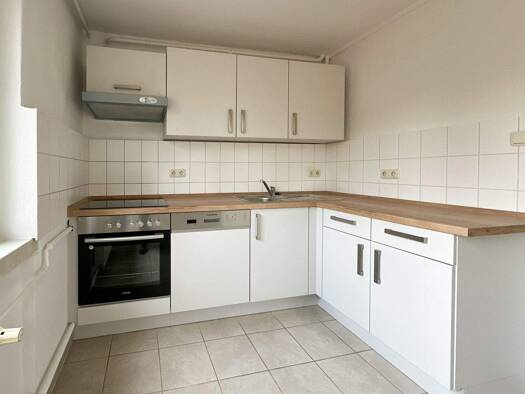 Studio zur Miete 700 € 4 Zimmer 100 m² 2. Geschoss Am Krankenhaus 2 Lostau 39291