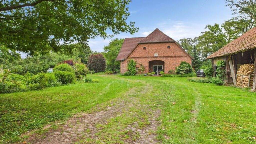 Haus zum Kauf 229.000 € 12 Zimmer 320 m² 13.730 m² Grundstück Bruchhagen Steyerberg 31595