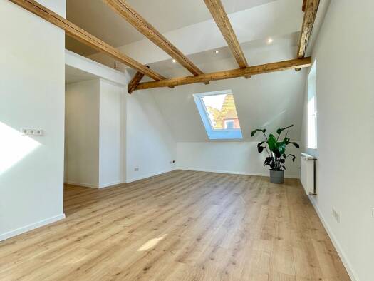 Wohnung zum Kauf 149.000 € 2 Zimmer 56 m² frei ab sofort Lemgo 32657