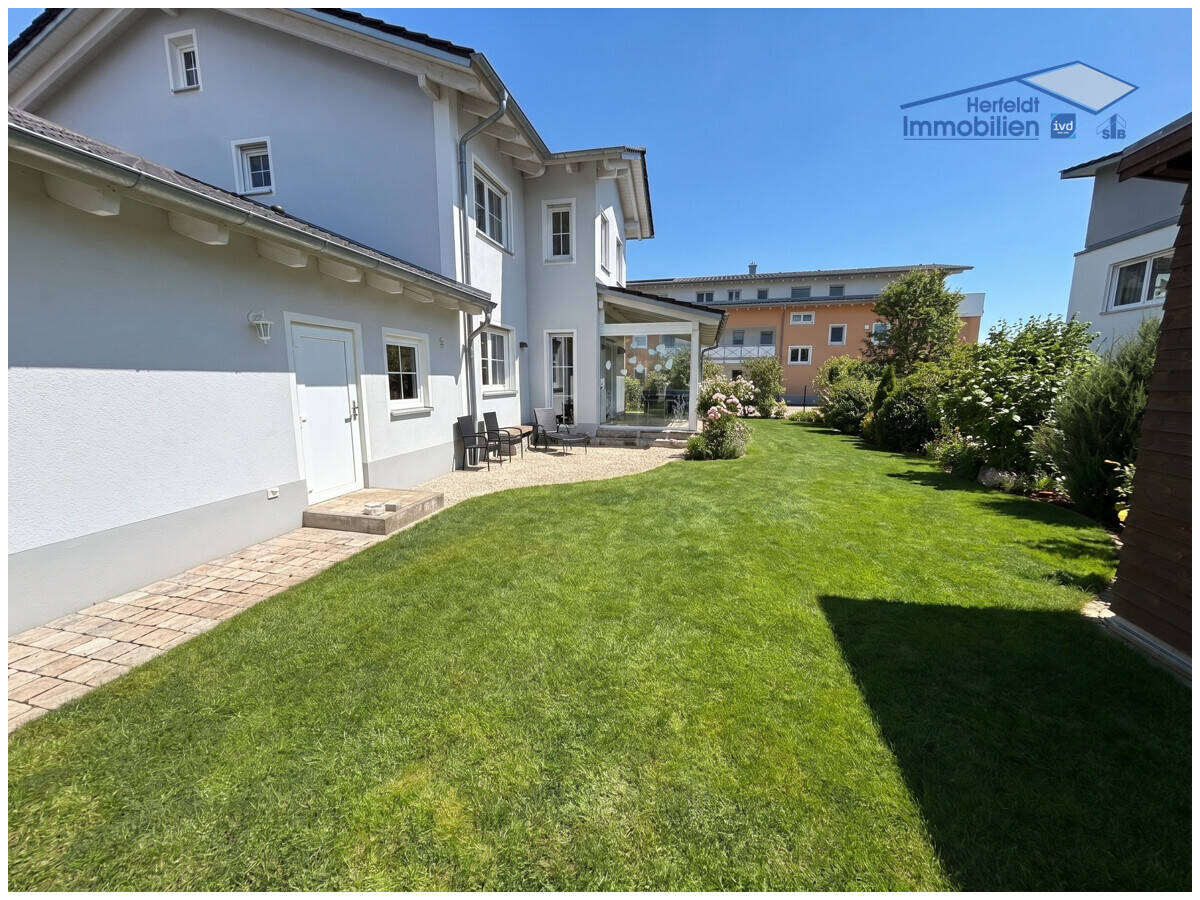 Einfamilienhaus zum Kauf – další