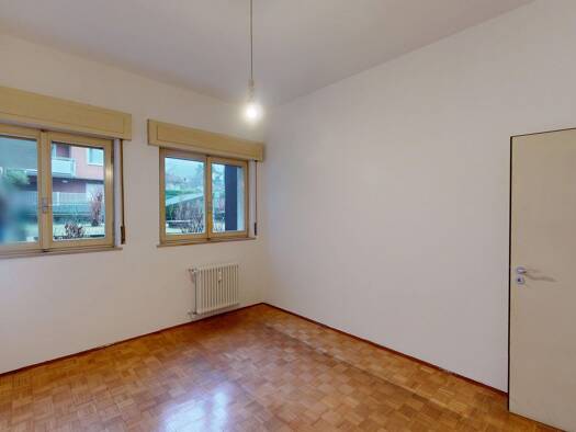 Wohnung zum Kauf 300.000 € 3 Zimmer 65 m² EG Bozen 39100