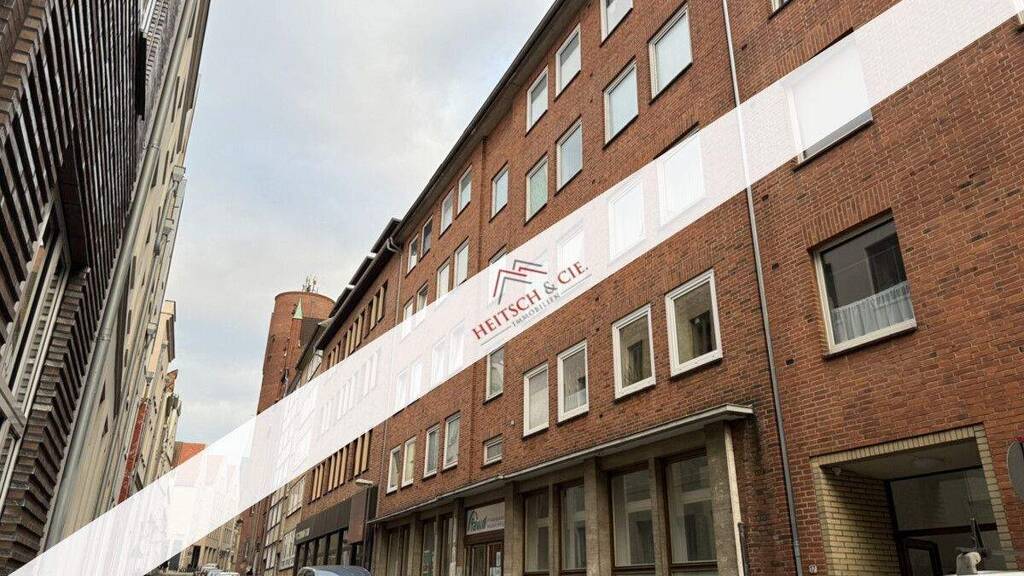 Frei ab Oktober: Gewerbefläche mit 3 PKW-SP für Büro, AirBNB oder Wohnen? Beste Lage auf der Insel!