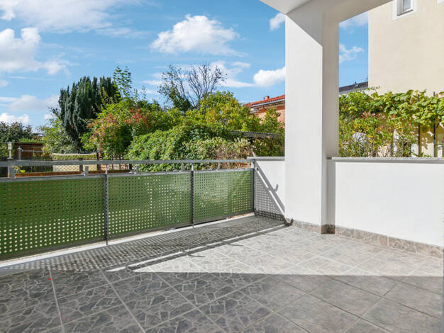 Wohnung zur Miete 395 € 2 Zimmer 61 m² EG Neustadt 01844
