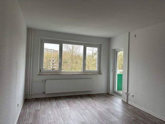 Wohnung zur Miete 562 € 2 Zimmer 56,2 m² 2. Geschoss Helsinkistr. 84 Mettenhof Kiel 24109