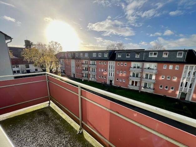 Wohnung zum Kauf provisionsfrei 179.900 € 2 Zimmer 40,8 m² 3. Geschoss Oldenburger Straße 20 Unterrath Stadtbezirk 6 40468