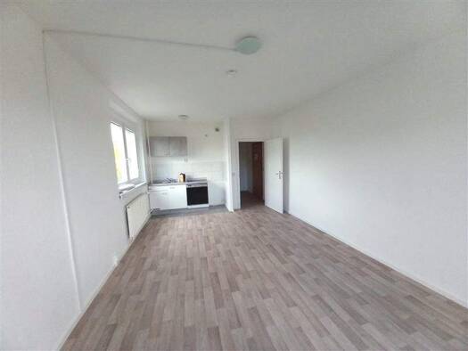 Wohnung zur Miete 168 € 1 Zimmer 30 m² 4. Geschoss frei ab sofort Allendestraße 51 Schmalkalden 98574