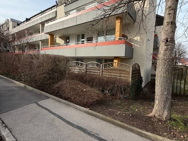 Wohnung zum Kauf 299.900 € 3 Zimmer 95 m² 4. Geschoss frei ab sofort Adelbertstraße 3 Gersthofen Gersthofen 86368
