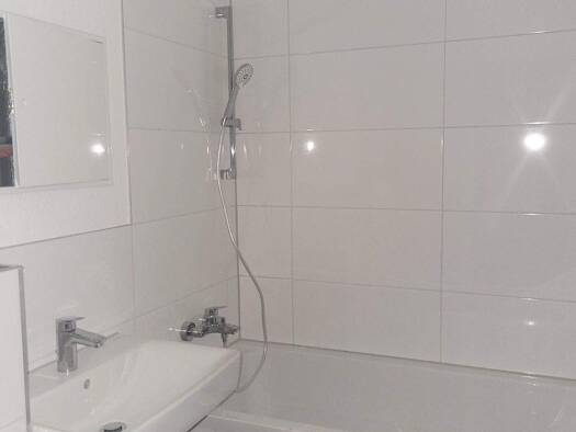 Wohnung zum Kauf provisionsfrei 151.000 € 3 Zimmer 62 m² 2. Geschoss frei ab sofort Karl Reimann Ring Roter Berg Erfurt 99091