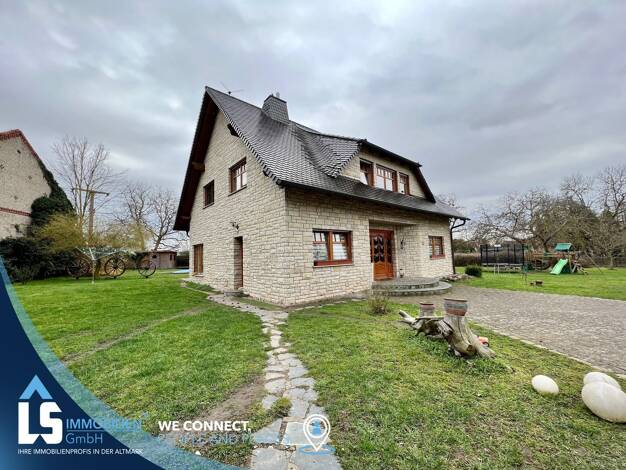 Einfamilienhaus zum Kauf 279.000 € 4 Zimmer 220 m² 2.677 m² Grundstück Hindenburg Hindenburg 39596