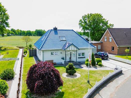 Haus zum Kauf 298.000 € 5 Zimmer 115 m² 899 m² Grundstück Schafstedt 25725