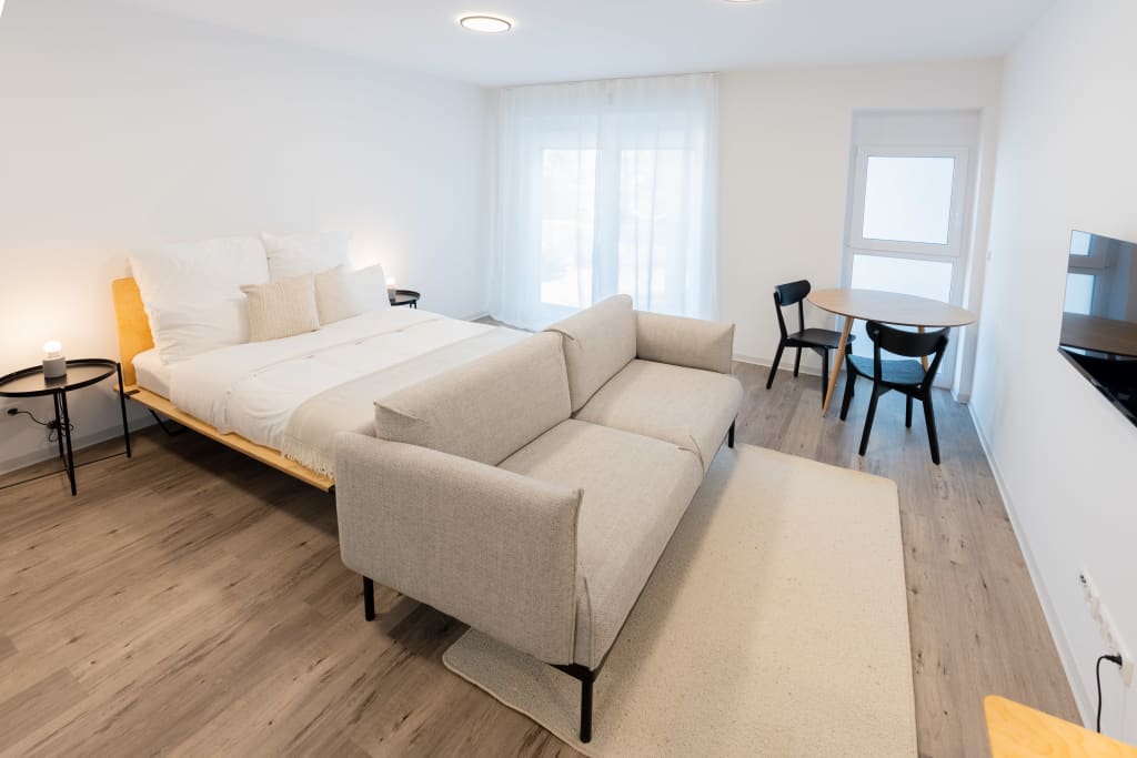 Wohnung zur Miete Wohnen auf Zeit 1.500 € 1 Zimmer 33,3 m²<br/>Wohnfläche 03.03.2025<br/>Verfügbarkeit Ostparkstraße 45a Ostend Frankfurt am Main 60385