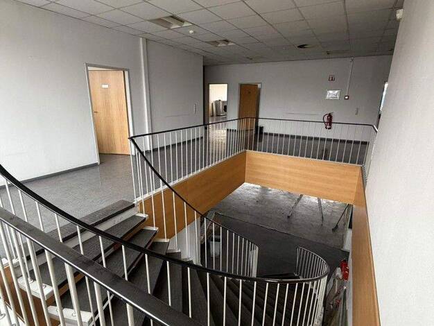 Bürogebäude zur Miete provisionsfrei 6 € 638 m² Bürofläche Weichselstraße 2-6 St. Lorenz Nord Lübeck 23554