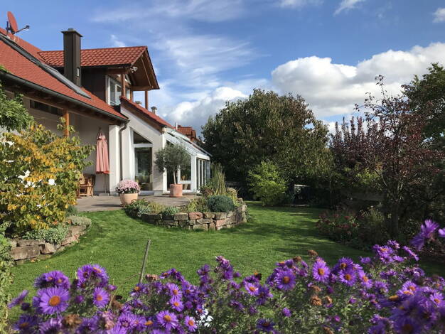 Einfamilienhaus zur Miete 1.995 € 11 Zimmer 220 m² 623 m² Grundstück frei ab 01.11.2025 Godramstein Landau 76829