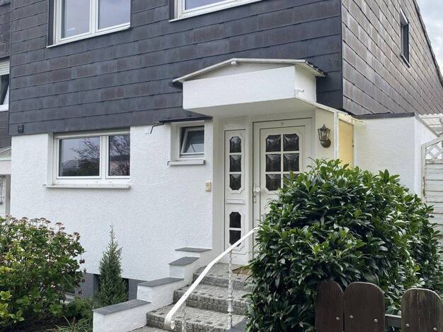 Reihenendhaus zum Kauf provisionsfrei 425.000 € 5,5 Zimmer 122 m² 319 m² Grundstück Untereisesheim 74257