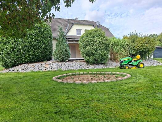 Einfamilienhaus zur Miete 1.950 € 5 Zimmer 140 m² 500 m² Grundstück frei ab sofort Pörndorf Bruckberg 84079