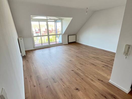 Wohnung zur Miete 820 € 2 Zimmer 62 m² Geschoss 2/3 frei ab sofort Veitshöchheim Veitshöchheim 97209