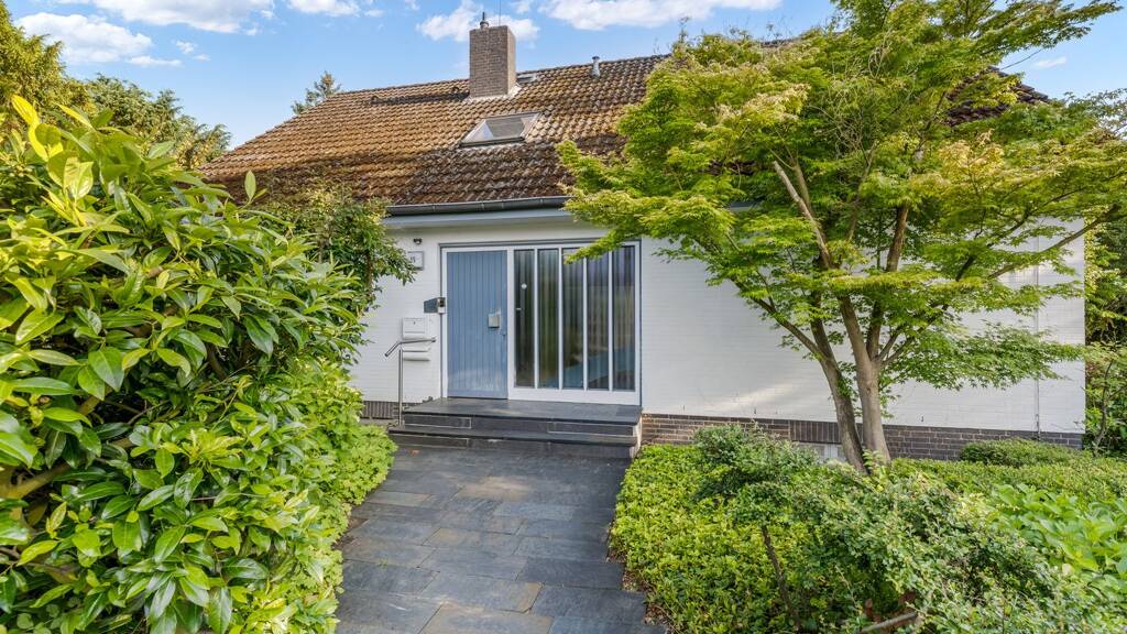 Einfamilienhaus zum Kauf 680.000 € 8 Zimmer 202,3 m² 1.211 m² Grundstück Isernhagen N.B. Isernhagen 30916